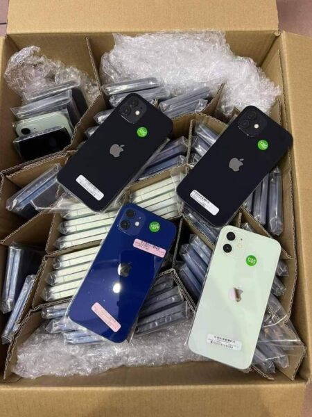 Lot de téléphones d'occasion iPhone 12