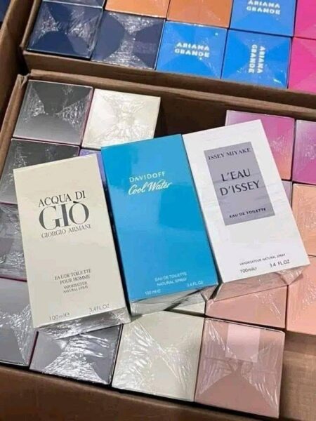 PALETTES DE PARFUMS ASSORTIS POUR REVENDEURS